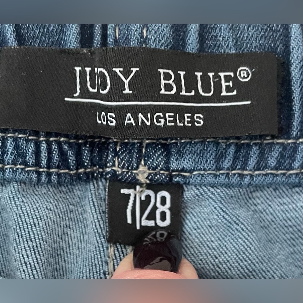 Judy Blue Clearwater Lightweight Cuffed High Rise Straight Jeans Elastic; 7/28 - Picture 3 of 6